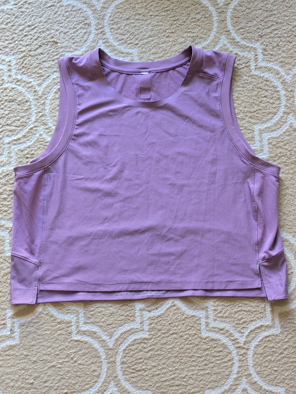 Lululemon Mesh Back Cropped Train Tank Wisteria Purple EUC - Picture 2 of 5